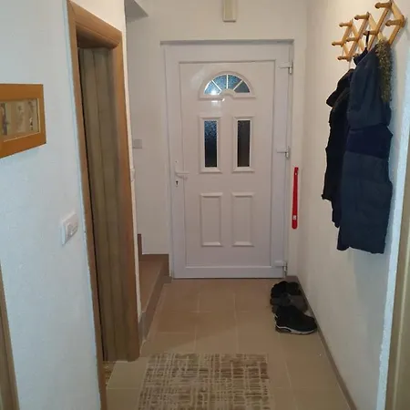 House Azra Dom wakacyjny *