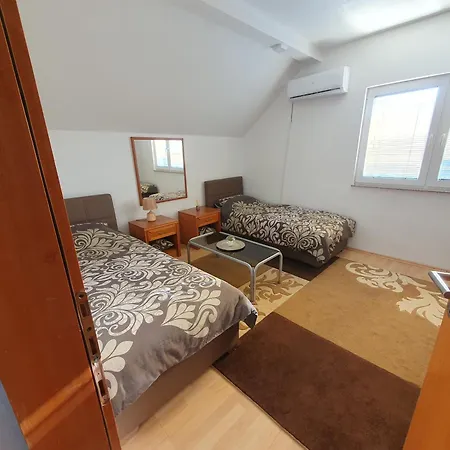 House Azra