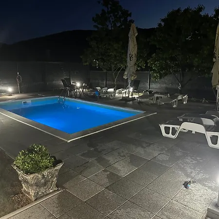 Vakantiehuis House Azra *