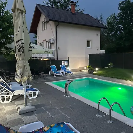 Vakantiehuis House Azra