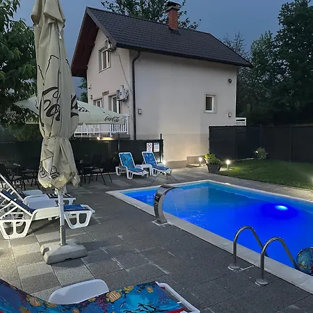 House Azra Vakantiehuis *